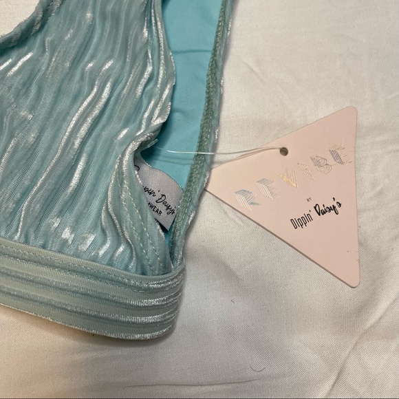 NWT Dippin’ Daisy’s Light Blue Velvet Ribbed Bikini Top - Picture 6 of 6